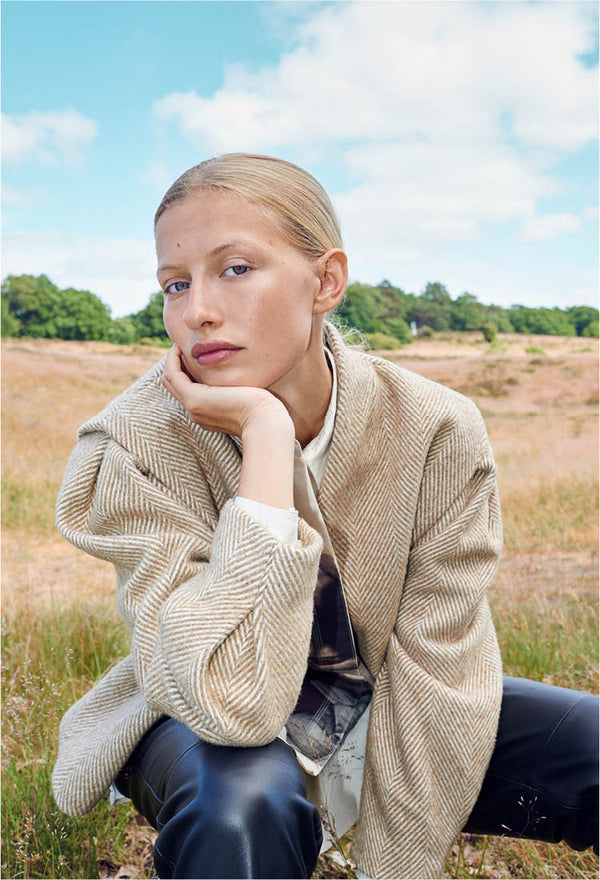 INTO WONDERLAND - Spring 22