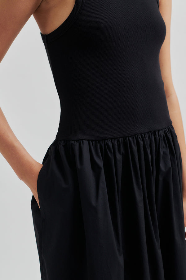 Nulana Dress