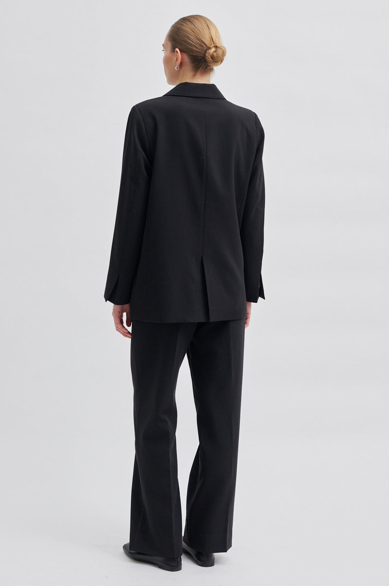 Evie Classic Blazer